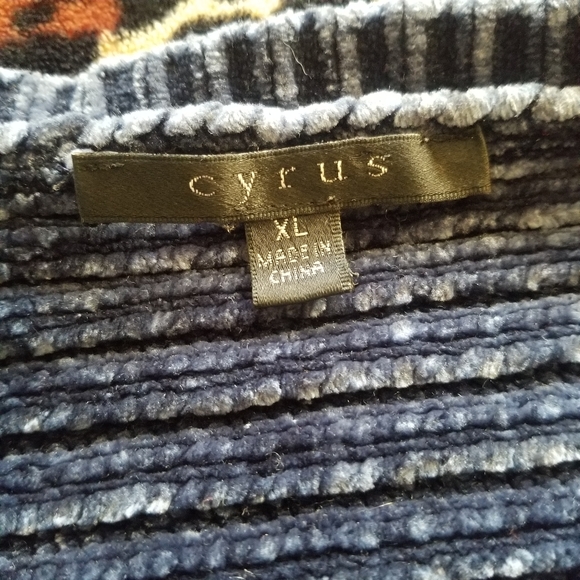 ๐ค Cyrus Chunky Knit Blue Sweater ๐ค - Picture 8 of 11